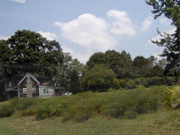 Luxomni Old House Near RR