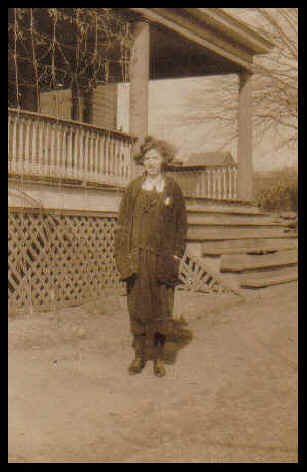 wpe165.jpg (16463 bytes)