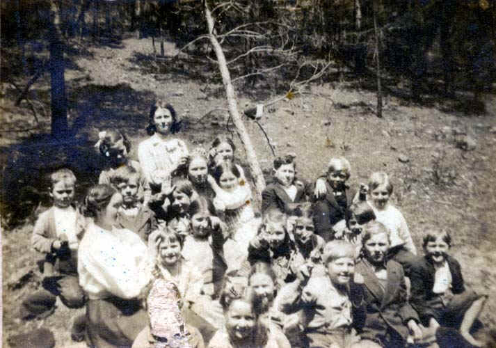 wpe7D.jpg (54346 bytes)