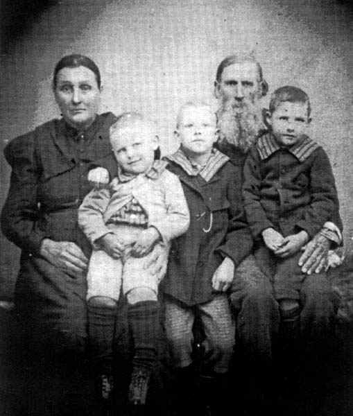 wpe7A.jpg (35462 bytes)