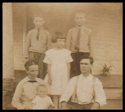 wpe145.jpg (24292 bytes)