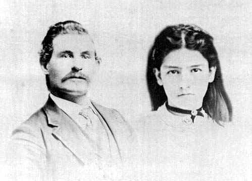 wpe7C.jpg (18045 bytes)