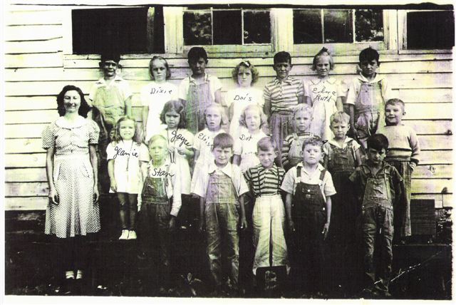 Ivy Log School, 1940