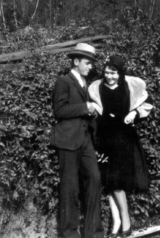 Ella Faye Byers on a Date Wiith Handsome Unknown